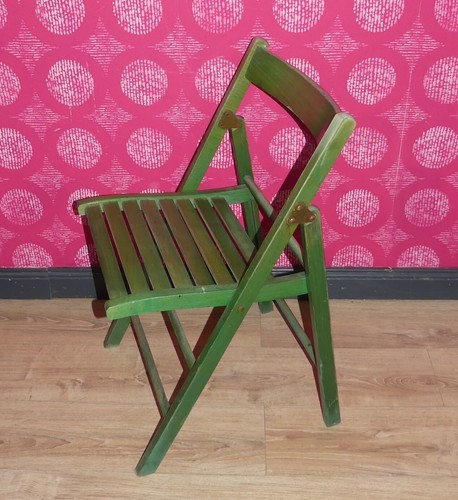 Una sedia pieghevole - sedia, vintage
